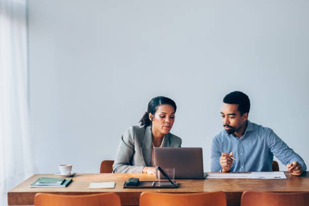 how to activate Windows 11 antivirus