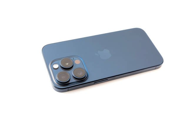 How to allow whatsapp access to contacts on iPhone