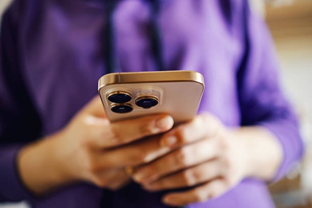 How to change iPhone hotspot name